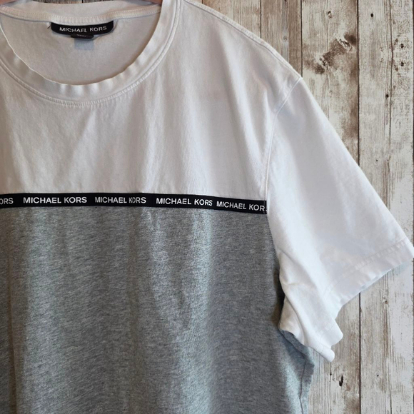 Men's Michael Kors T-shirt Size L White and Gray - Picture 2 of 7